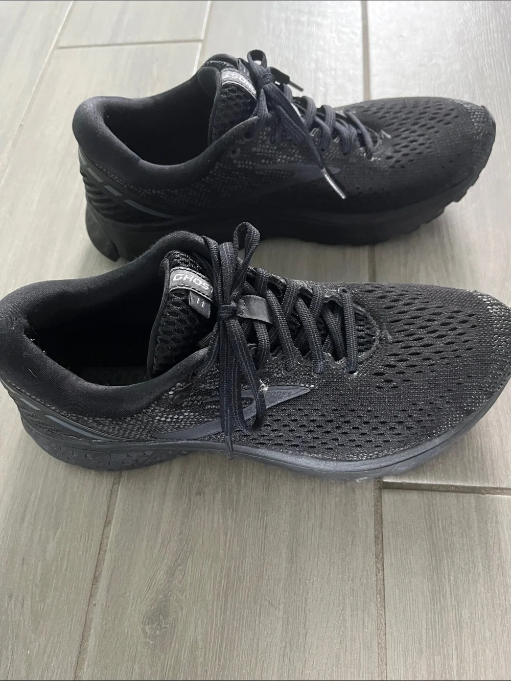 Brooks breathable knit